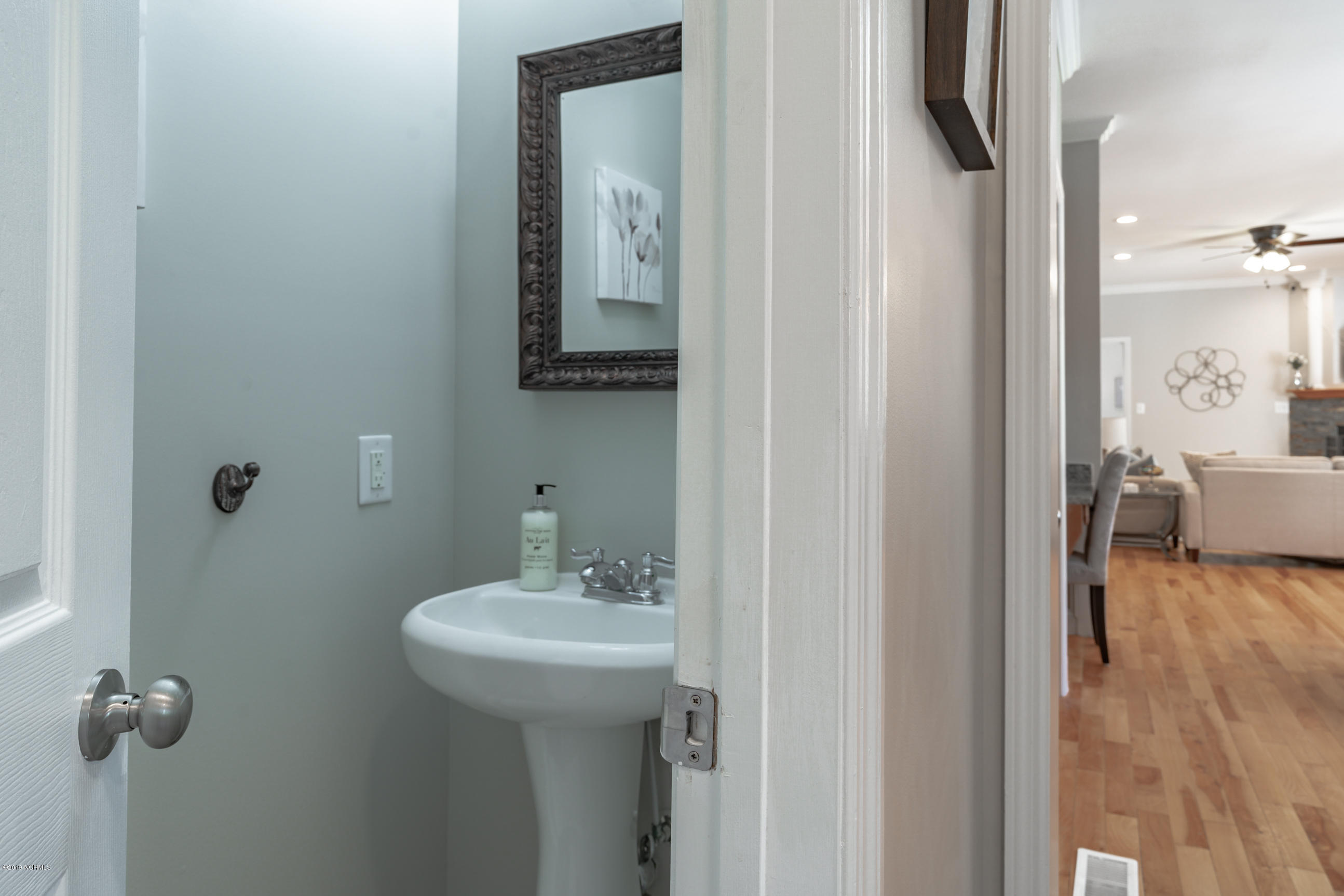 207 South Grist Mill Road Hampstead, NC 28443 - Photo 26 of 36 Guest half bath