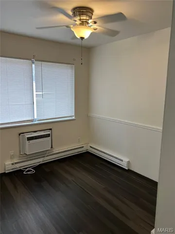 $80,000 | 7641 Hazelcrest Drive, Hazelwood, MO 63042