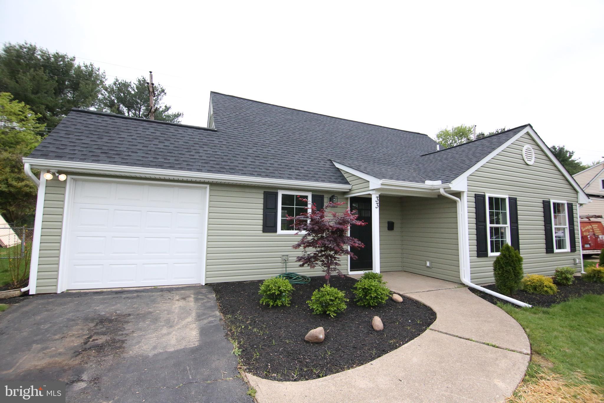 33 High Road Levittown, PA 19056 - Photo 2 of 43 Gallery Image 2