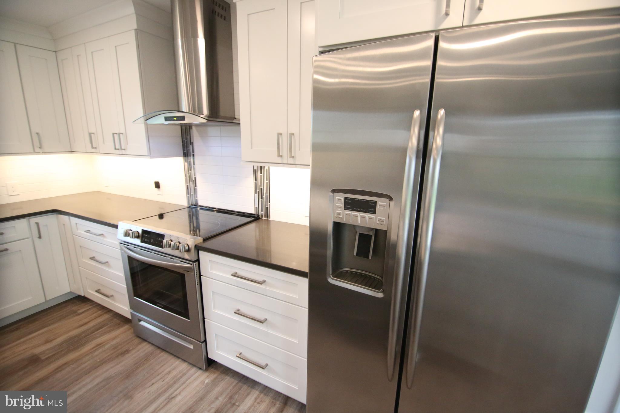 33 High Road Levittown, PA 19056 - Photo 12 of 43 Gallery Image 12