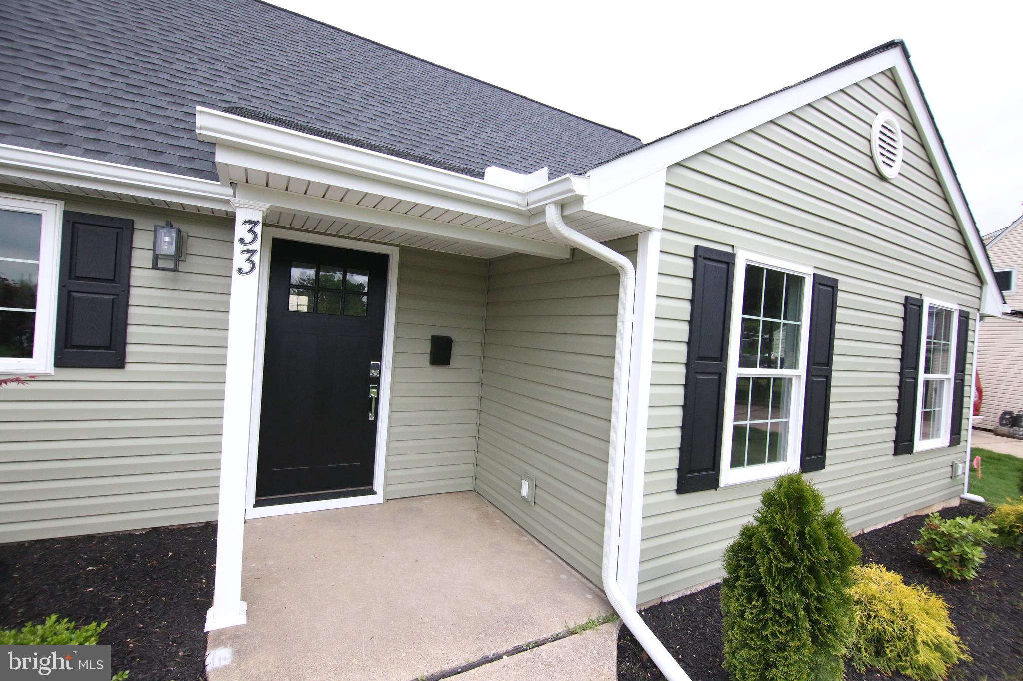33 High Road Levittown, PA 19056 - Photo 4 of 43 Gallery Image 4