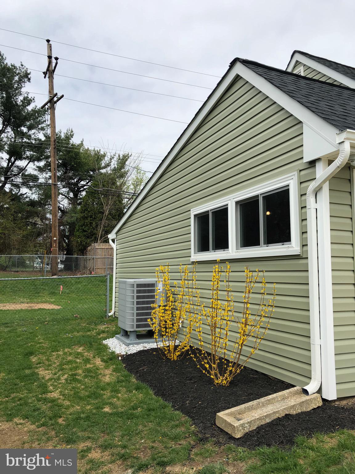 33 High Road Levittown, PA 19056 - Photo 40 of 43 Gallery Image 40