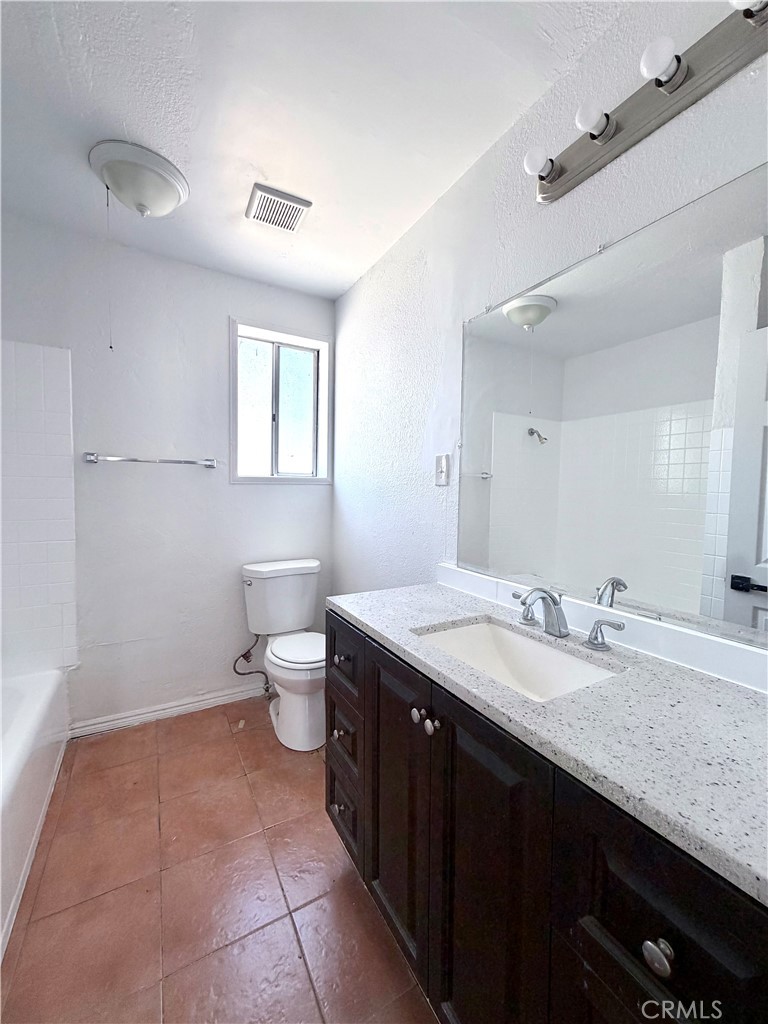 247 Stephen Street Colton, CA 92324 - Photo 9 of 15