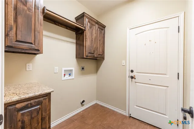 $329,000 | 304 Jake Drive, Jarrell, TX 76537