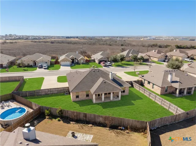 $329,000 | 304 Jake Drive, Jarrell, TX 76537