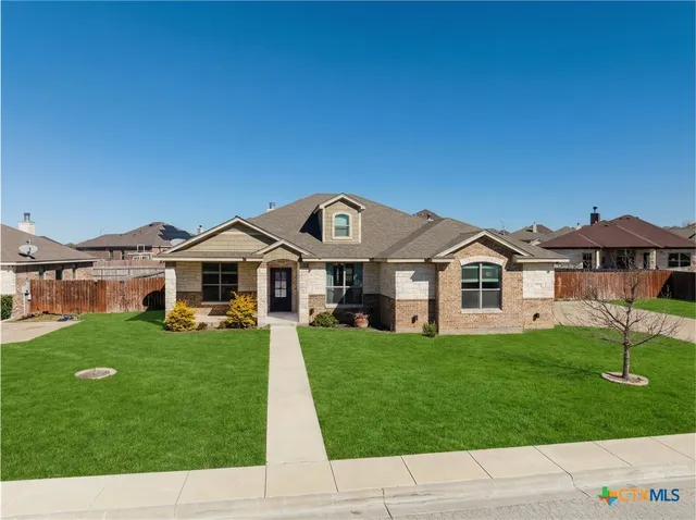 $329,000 | 304 Jake Drive, Jarrell, TX 76537