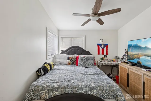 $615,000 | 3 Duke Lane, Hazlet, NJ 07730