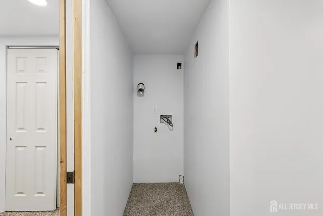 $615,000 | 3 Duke Lane, Hazlet, NJ 07730