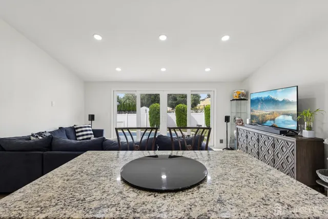 $615,000 | 3 Duke Lane, Hazlet, NJ 07730