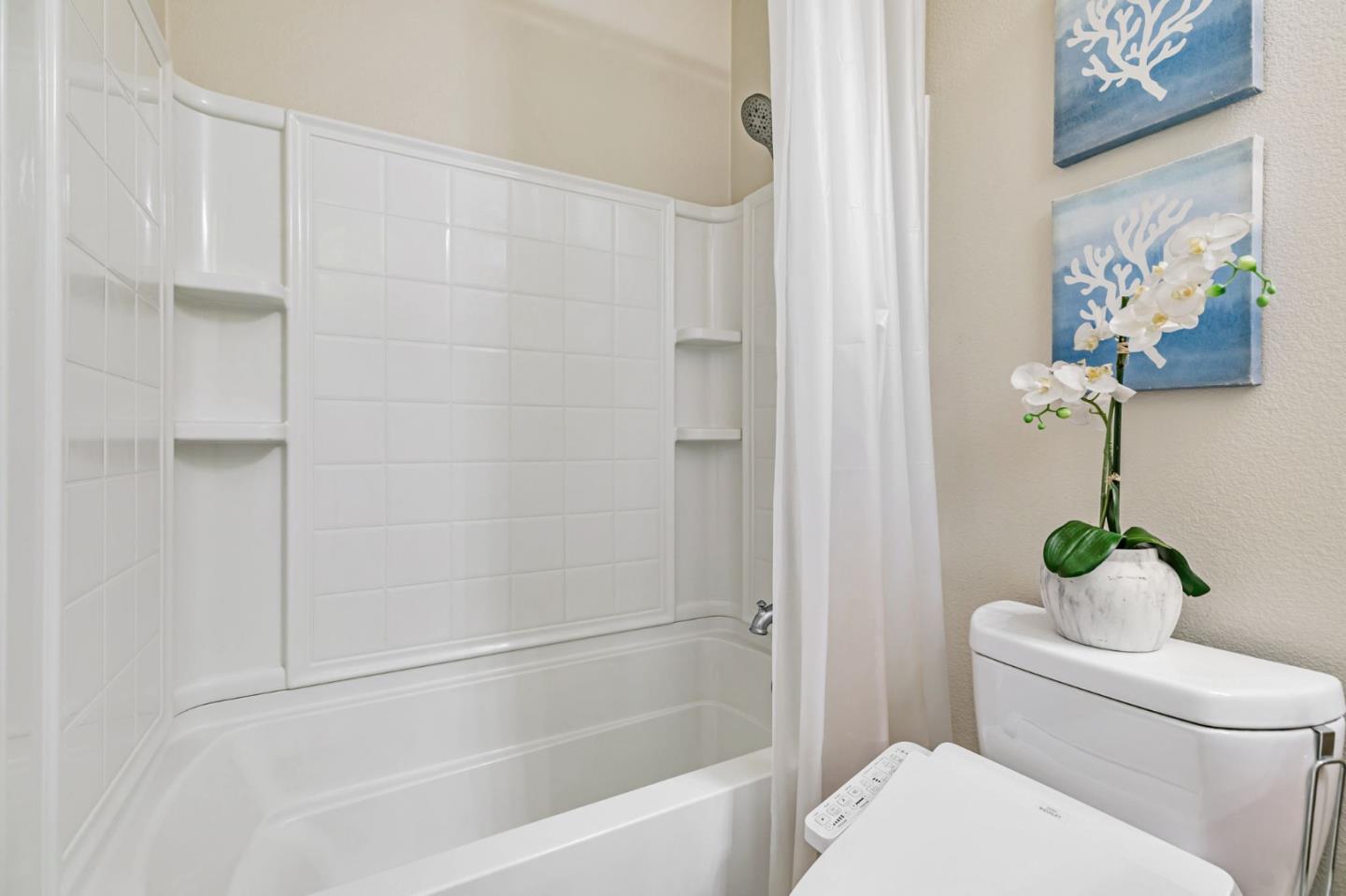 2070 Almaden Road San Jose, CA 95125 - Photo 34 of 49 a bathroom with a toilet and a shower