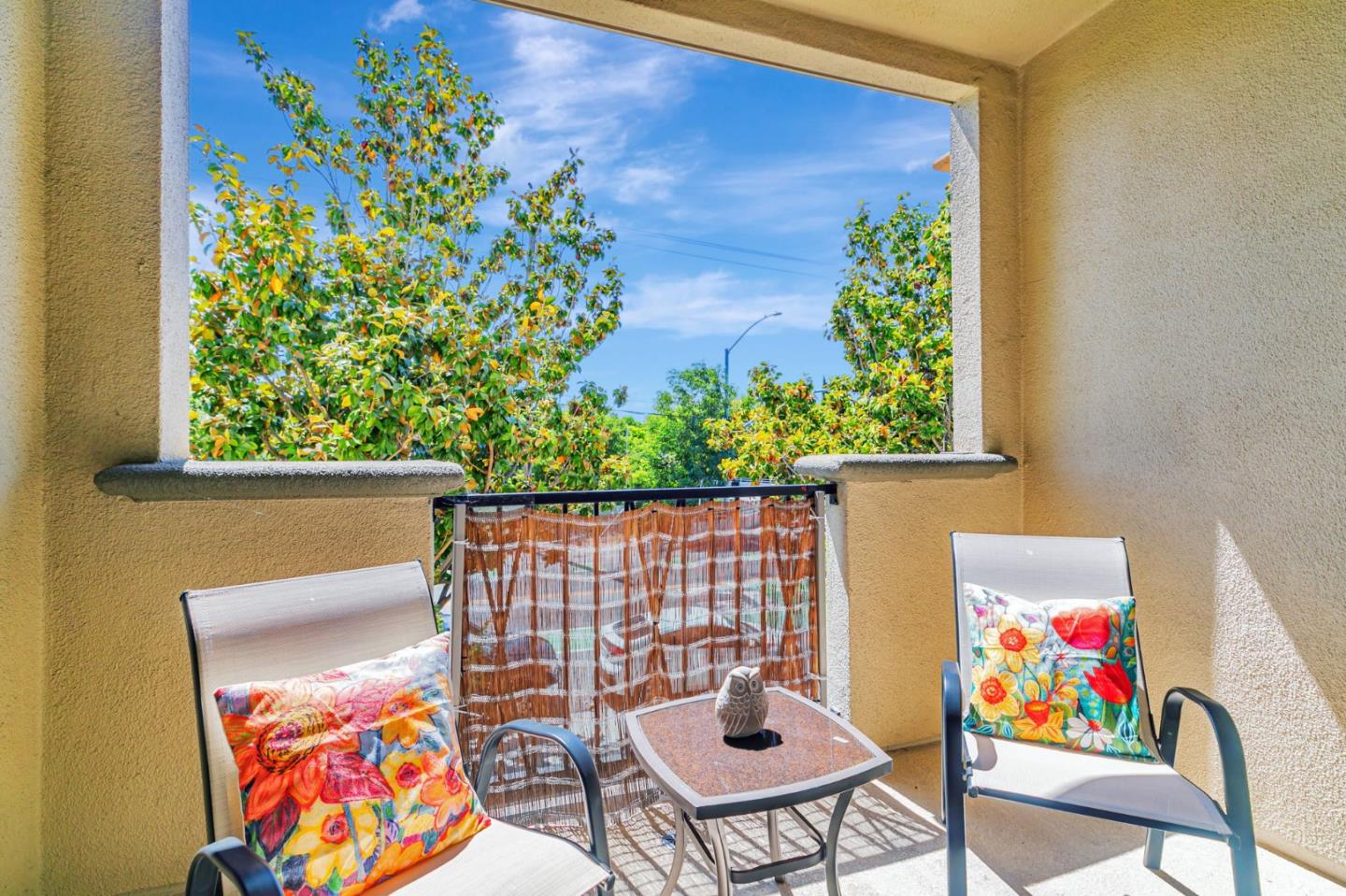 2070 Almaden Road San Jose, CA 95125 - Photo 39 of 49 a view of a chairs and table in a backyard