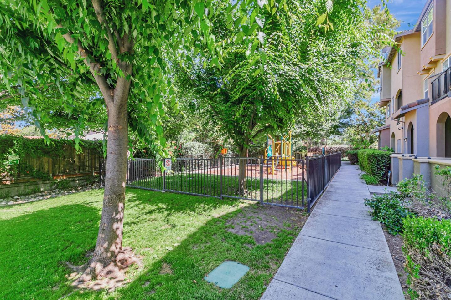 2070 Almaden Road San Jose, CA 95125 - Photo 47 of 49 a view of a pathway with a park