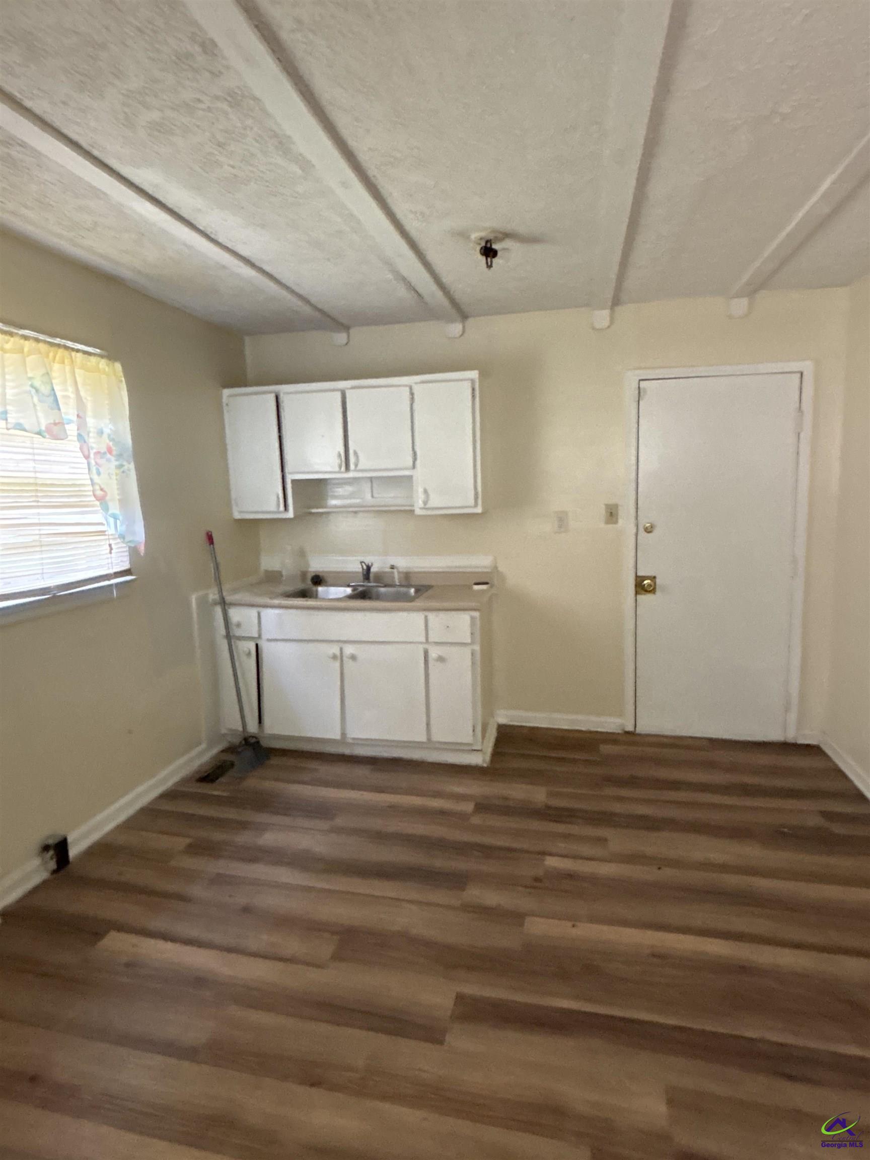 1830 Kitchens Road Macon, GA 31211 - Photo 5 of 11