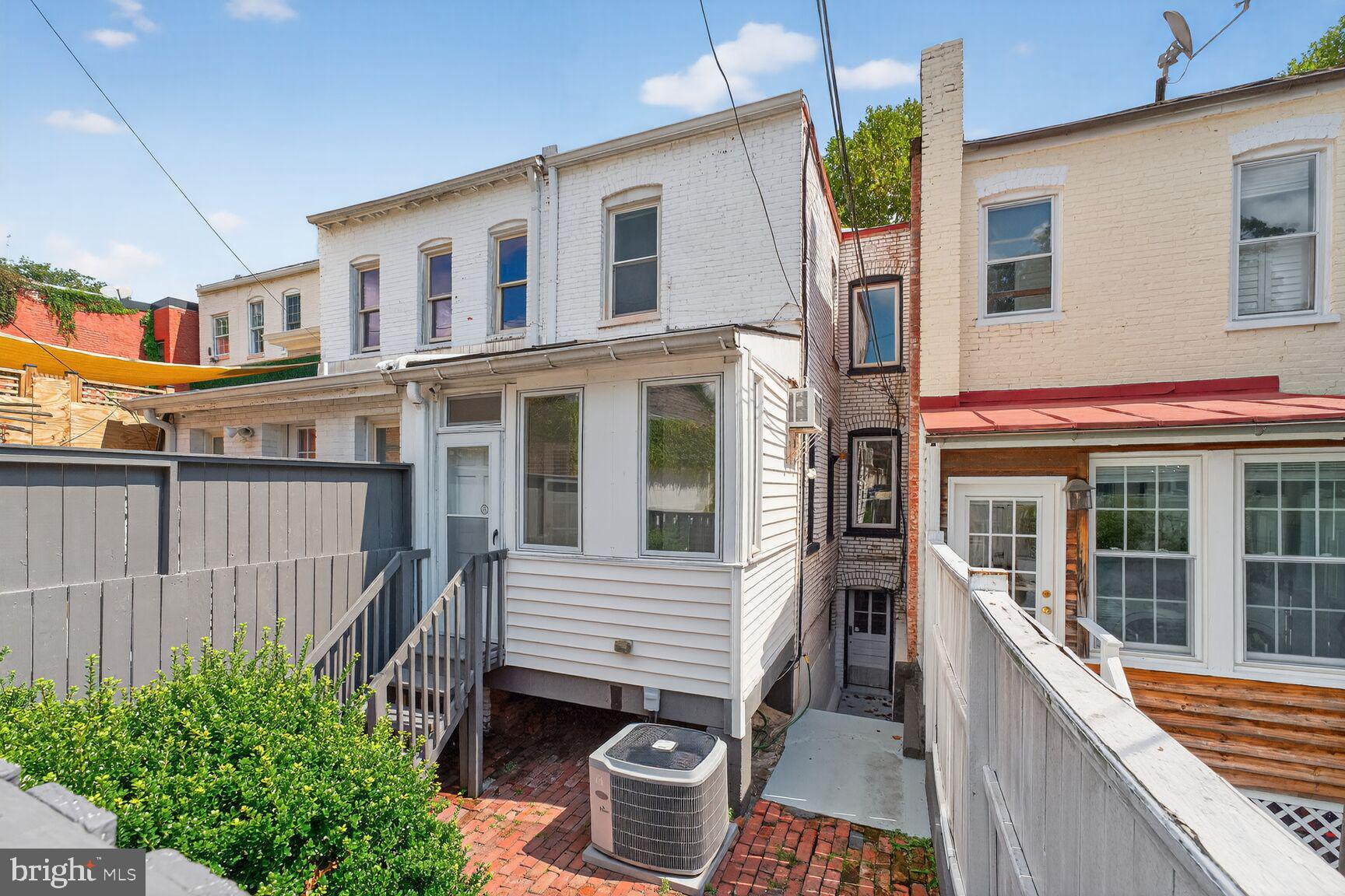 1656 33rd Street Northwest Washington, DC 20007 - Photo 13 of 14