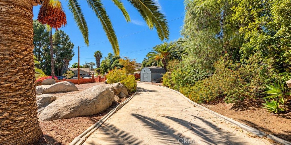 23874 Rhodes Avenue Perris, CA 92570 - Photo 6 of 28 Gallery Image 6