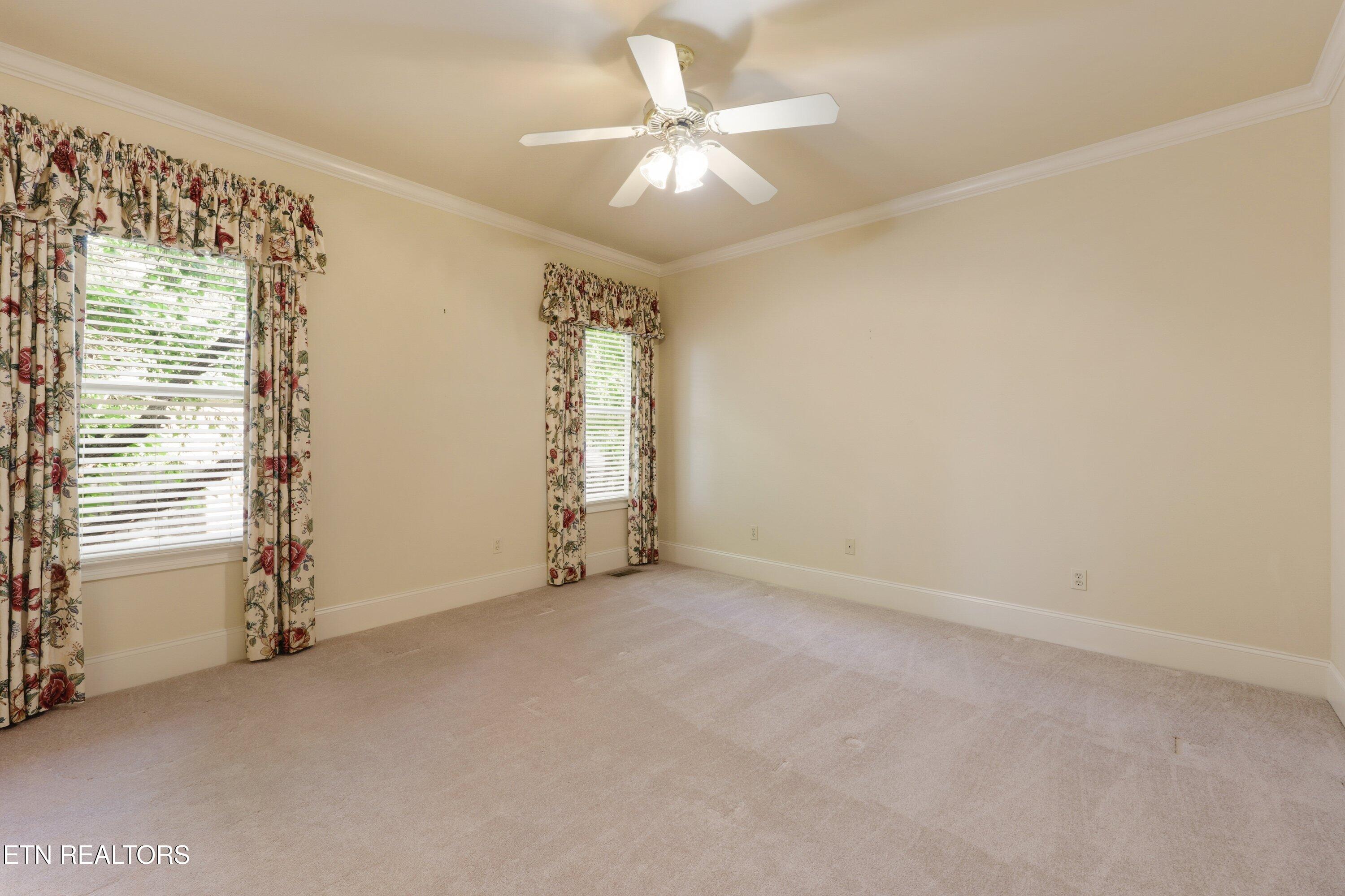 219 Shadowfax Road Farragut, TN 37934 - Photo 21 of 33 219 Shadowfax Rd32