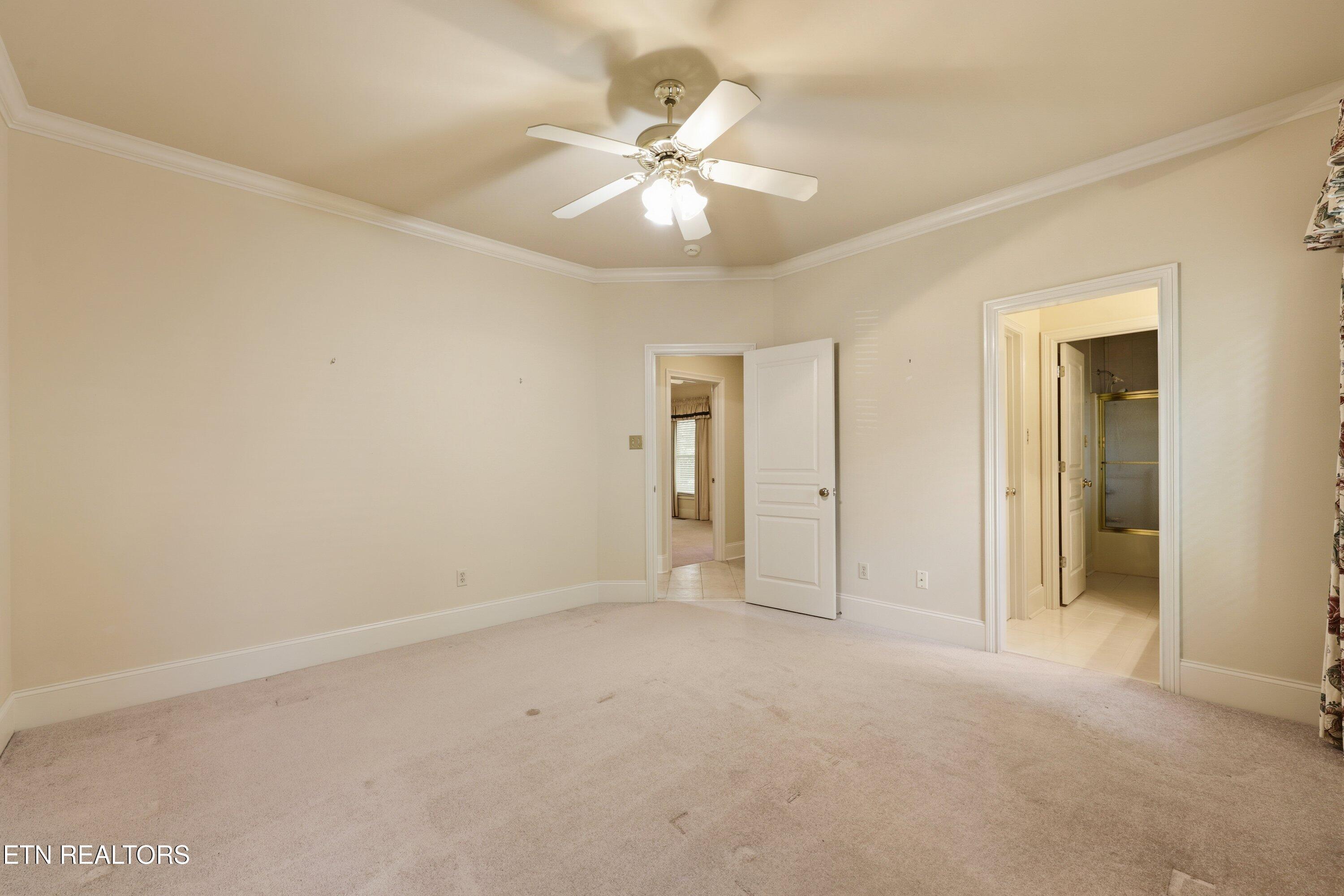 219 Shadowfax Road Farragut, TN 37934 - Photo 22 of 33 219 Shadowfax Rd33