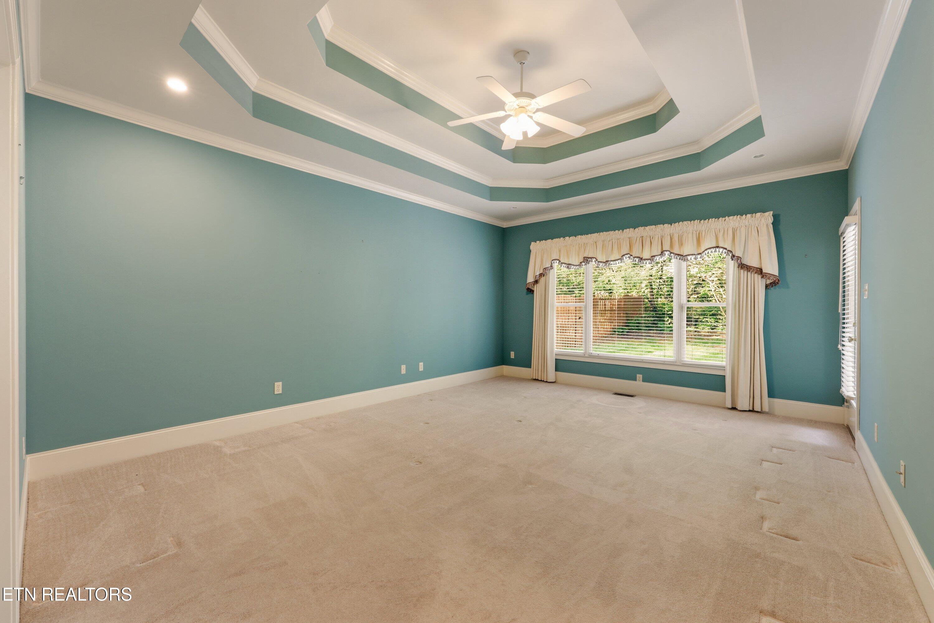 219 Shadowfax Road Farragut, TN 37934 - Photo 7 of 33 219 Shadowfax Rd13