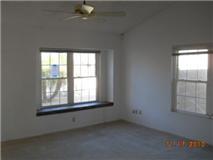 1237 East Utopia Road Phoenix, AZ 85024 - Photo 2 of 8 Living Room