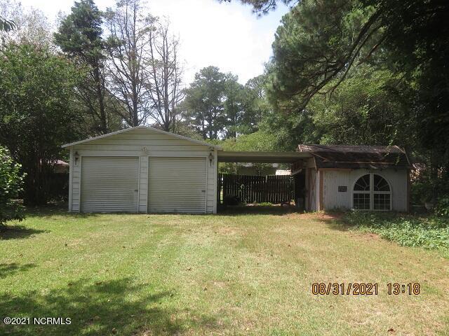 2174 Banks School Road Kinston, NC 28504 - Photo 6 of 7 Garage