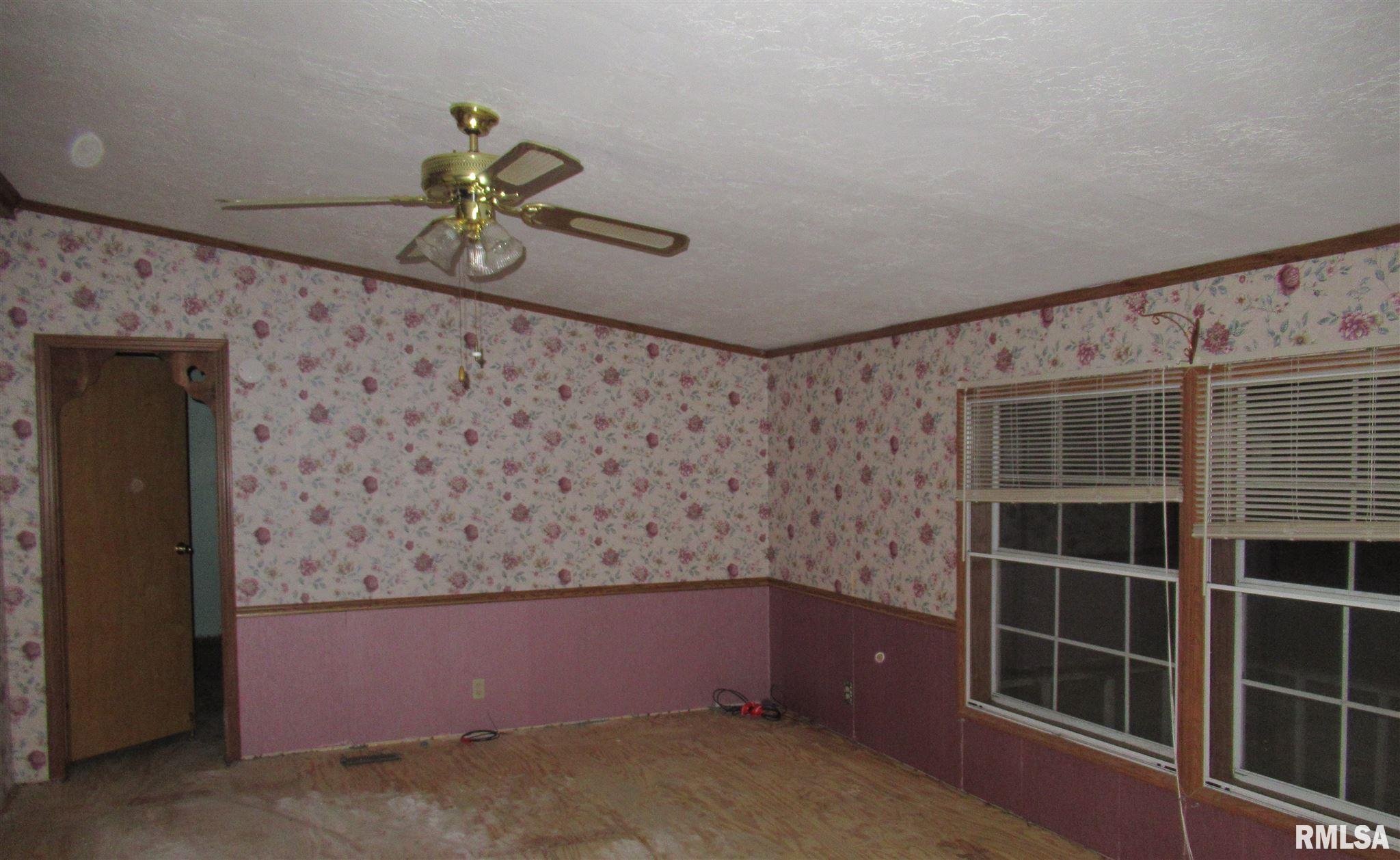1275 Webb Road Marion, IL 62959 - Photo 5 of 10 Gallery Image 5
