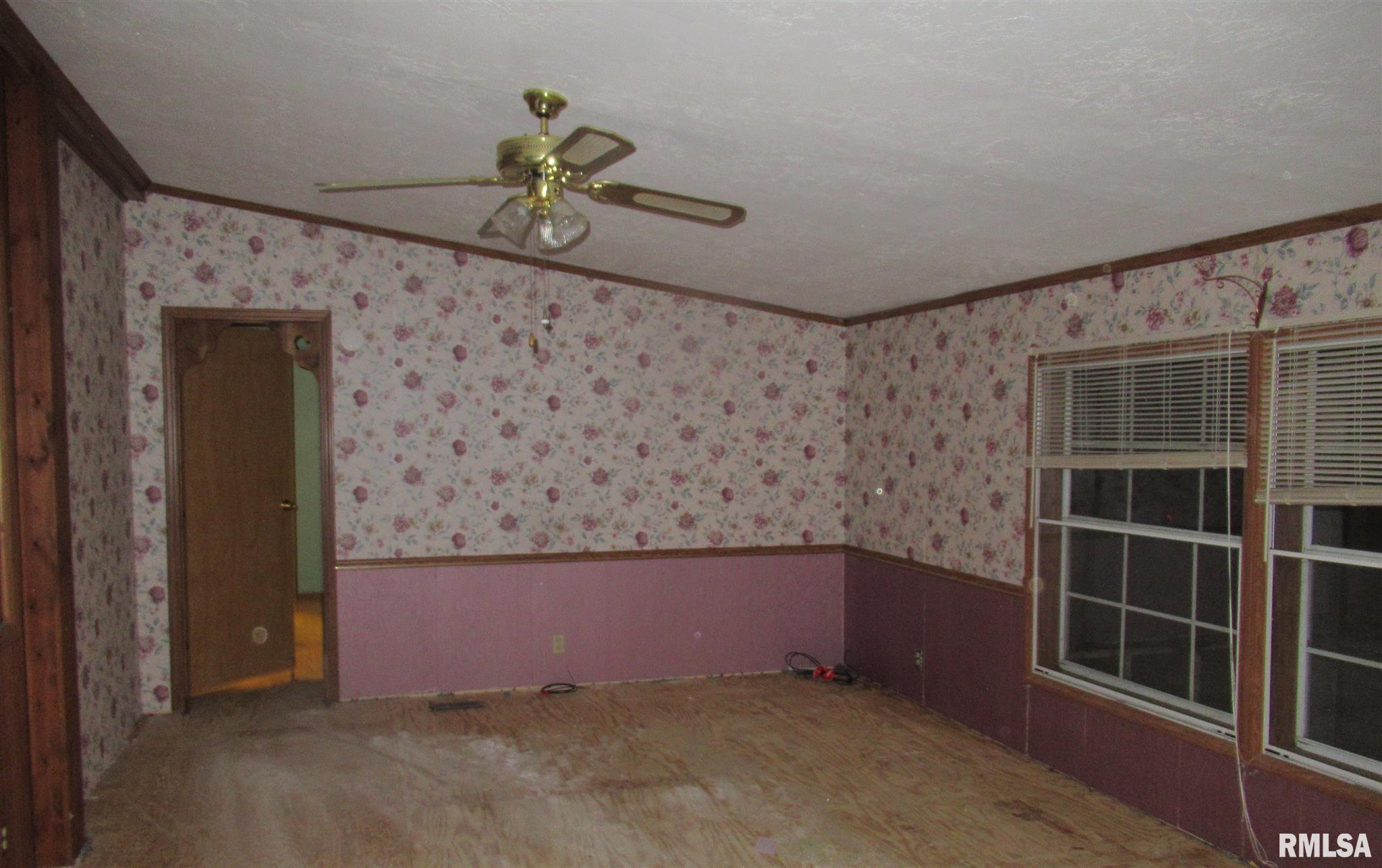1275 Webb Road Marion, IL 62959 - Photo 6 of 10 Gallery Image 6