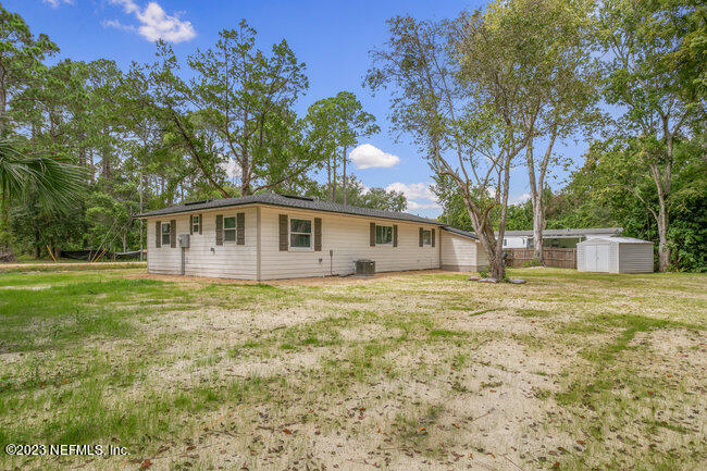 3167 Dothan Road Green Cove Springs, FL 32043 - Photo 24 of 33 Spacious back yard