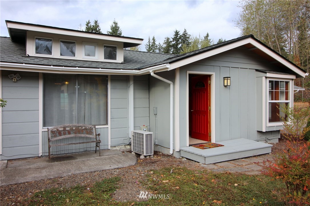 6810 Condor Loop Northeast Olympia, WA 98516 - Photo 3 of 25
