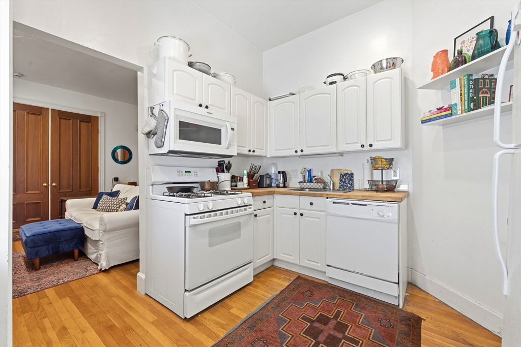 45 Rutland Street, Unit 2 Boston, MA 02118 - Photo 6 of 14