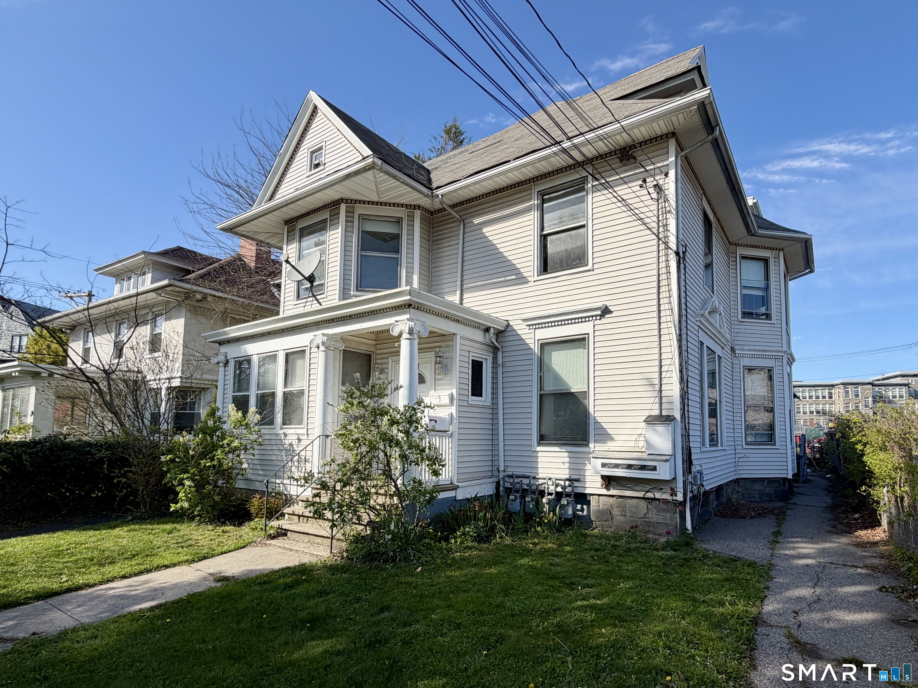 110 Coleman Street Bridgeport, CT 06604 - Photo 2 of 39