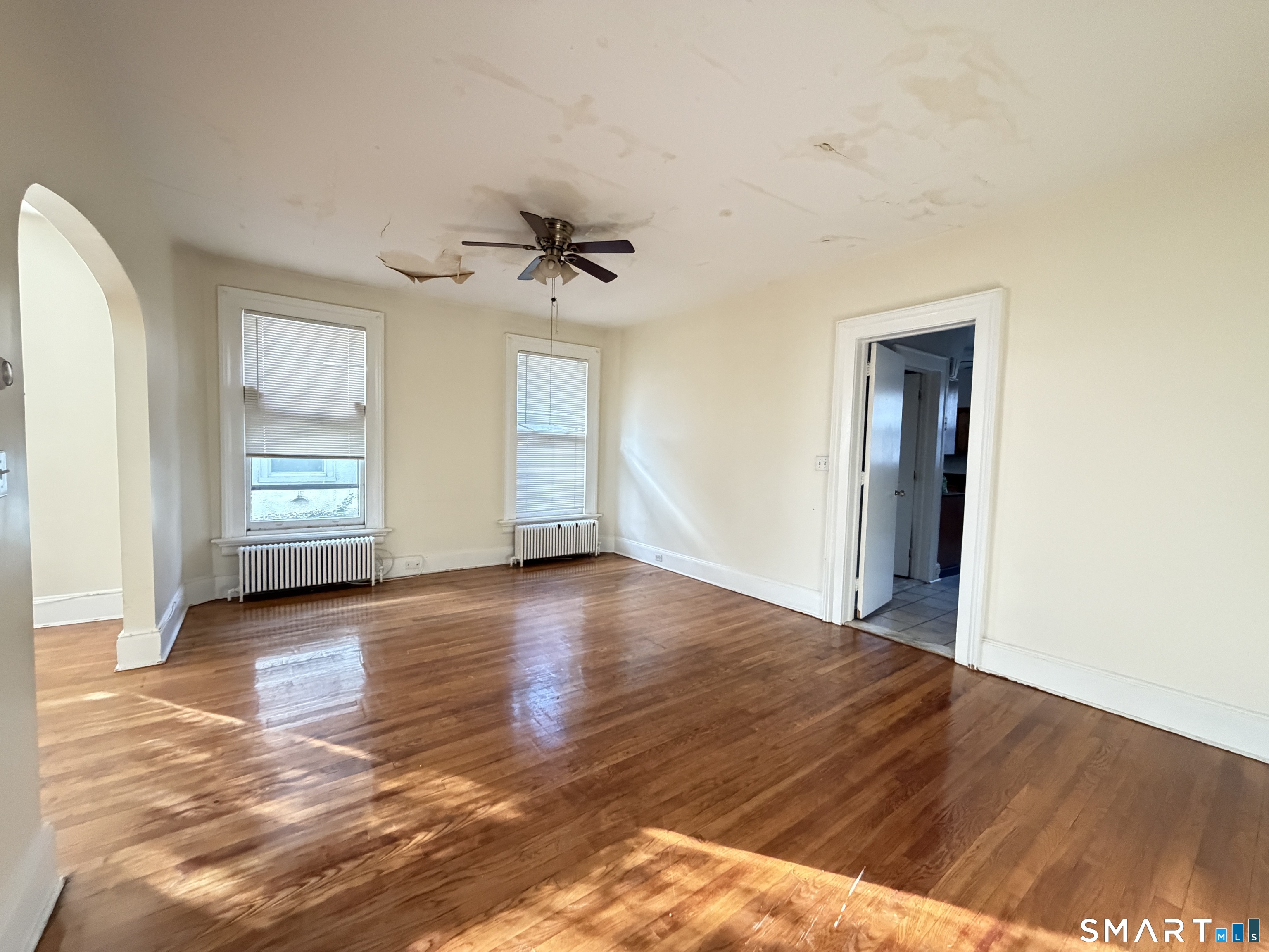110 Coleman Street Bridgeport, CT 06604 - Photo 6 of 39