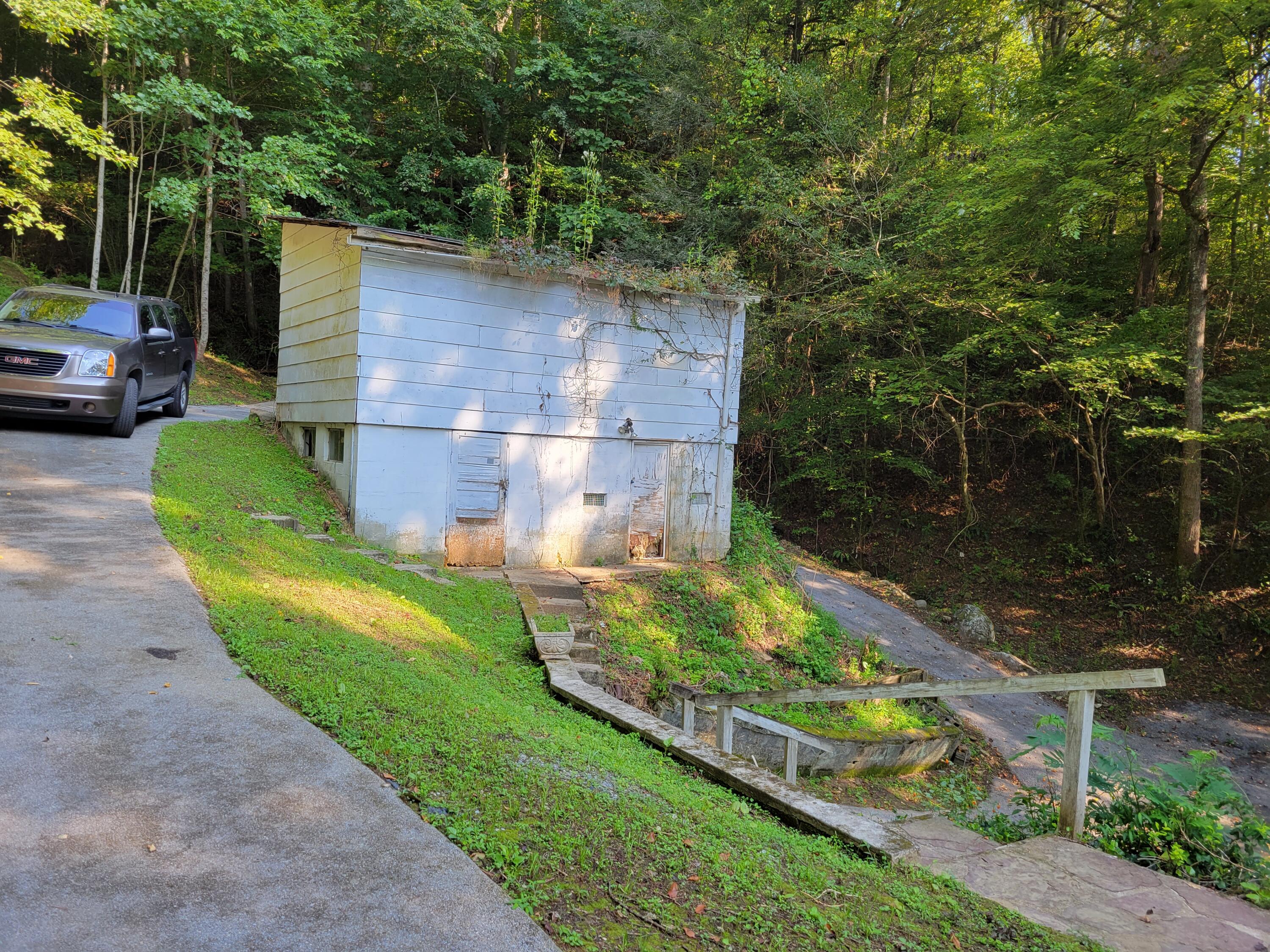 180 Simerly Creek Road Hampton, TN 37658 - Photo 12 of 22 180 simerly creek road, hampton tn 37658