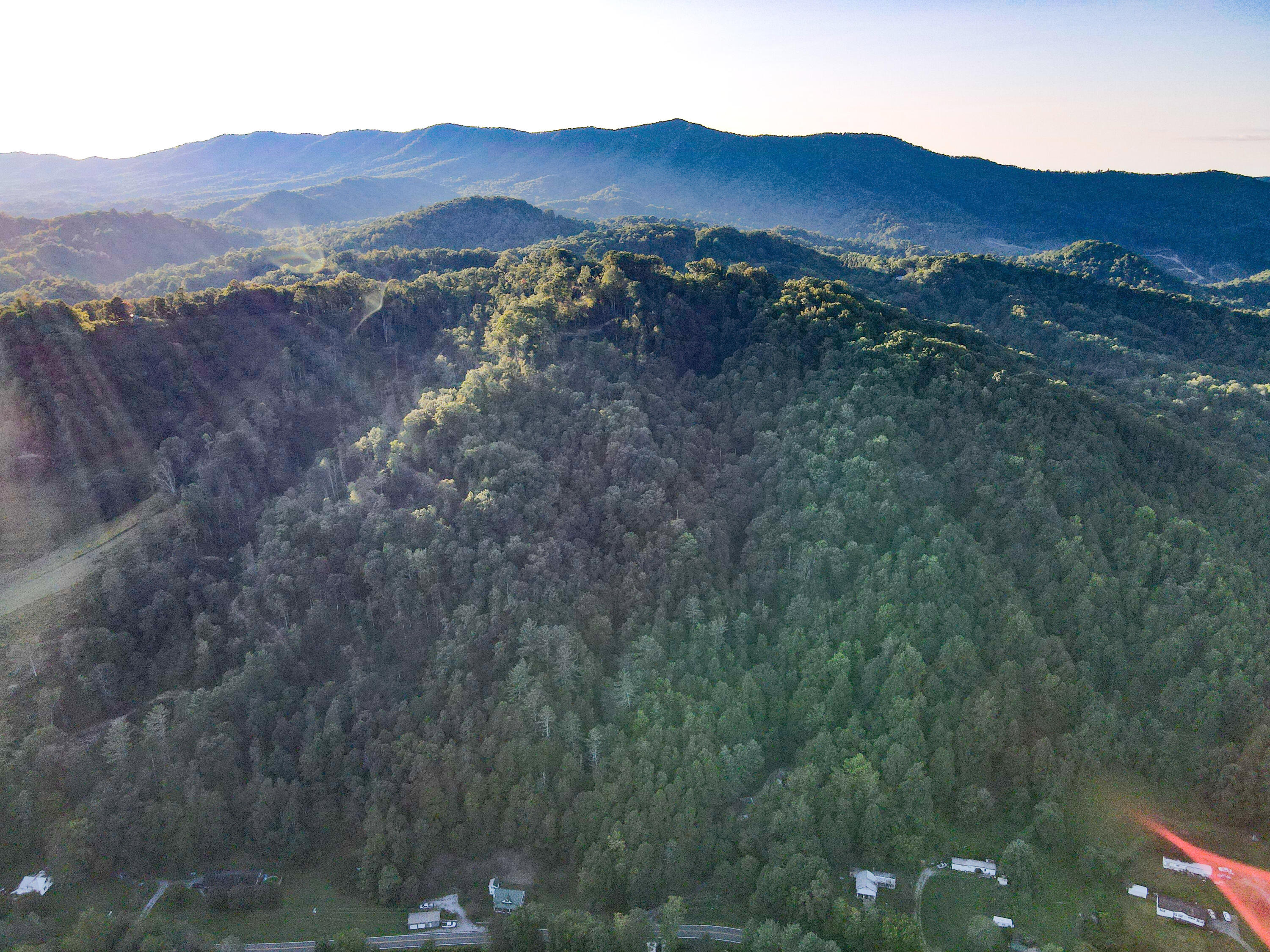 180 Simerly Creek Road Hampton, TN 37658 - Photo 9 of 22 180 simerly creek road, hampton tn 37658