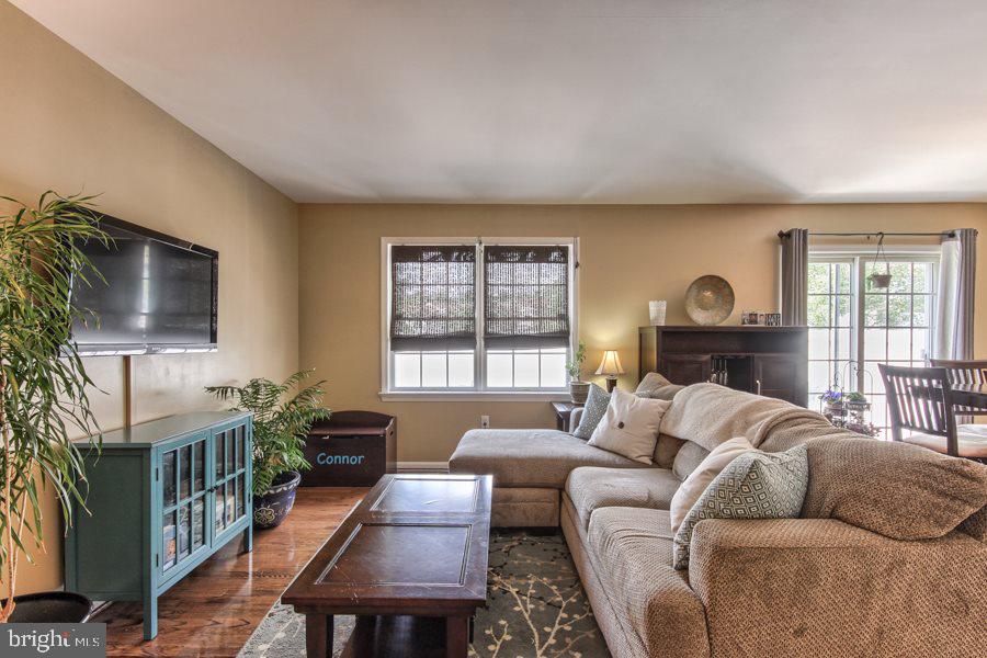 2247 Ionoff Road Harrisburg, PA 17110 - Photo 5 of 25 Gallery Image 5