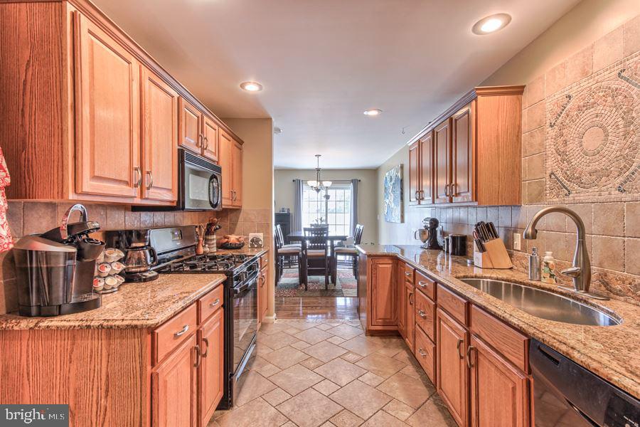 2247 Ionoff Road Harrisburg, PA 17110 - Photo 10 of 25 Gallery Image 10