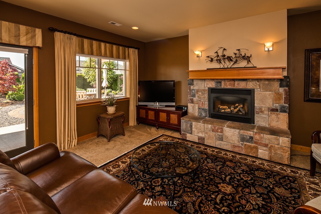 913 Hemlock Loop Lynden, WA 98264 - Photo 5 of 15 Gallery Image 5