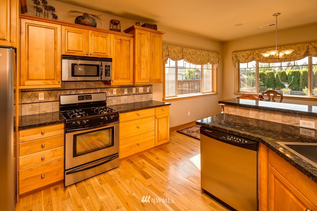 913 Hemlock Loop Lynden, WA 98264 - Photo 10 of 15 Gallery Image 10