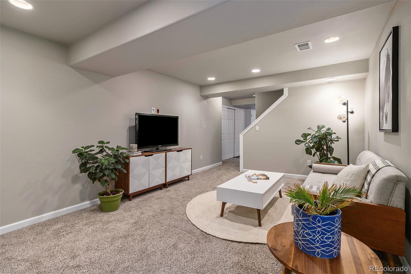 10330 South Rotherwood Circle Highlands Ranch, CO 80130 - Photo 25 of 30 Gallery Image 25