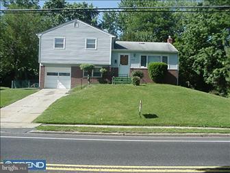 902 Woodlane Road Mount Holly, NJ 08060 - Photo 1 of 7 Exterior Front