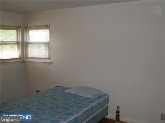 902 Woodlane Road Mount Holly, NJ 08060 - Photo 4 of 7