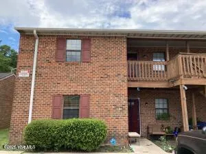 $700 | 1088 Cheyenne Court, Unit 5, Greenville, NC 27858