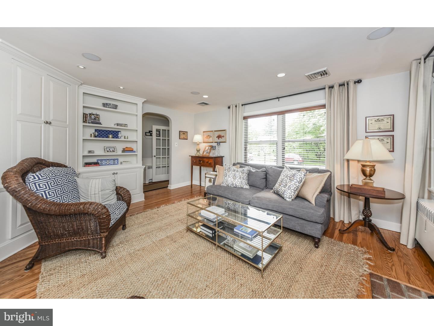 6323 Sunnybrook Road Flourtown, PA 19031 - Photo 5 of 24 Living Room