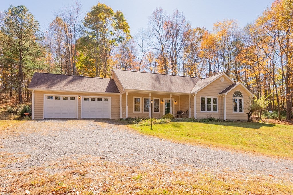 1259 McGhee Road Woodlawn, VA 24381 - Photo 3 of 81 Gallery Image 3