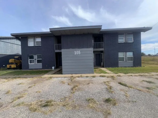 $59,000 | 105 Pecos Place, Plainview, TX 79072