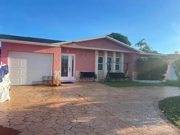 $3,000 | 8241 Southwest 9th Street, North Lauderdale, FL 33068