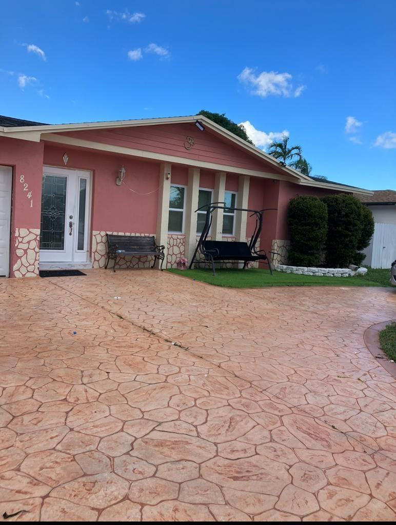 8241 Southwest 9th Street North Lauderdale, FL 33068 - Photo 2 of 11 Photo 2