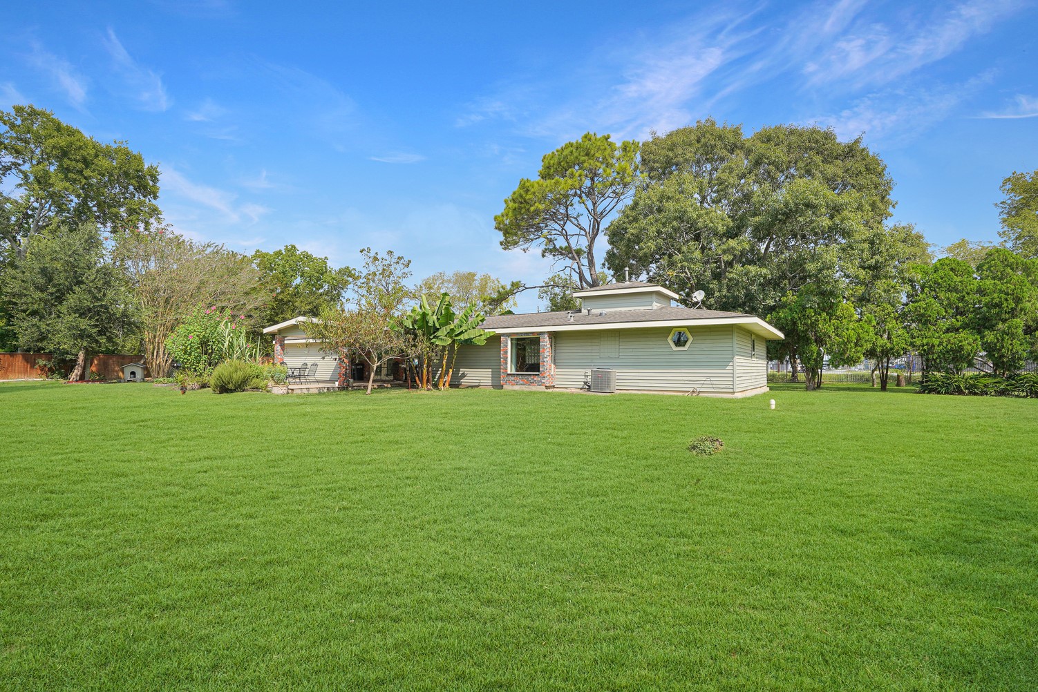 4920 Almeda Genoa Road Houston, TX 77048 - Photo 24 of 29 a front view of a house with garden