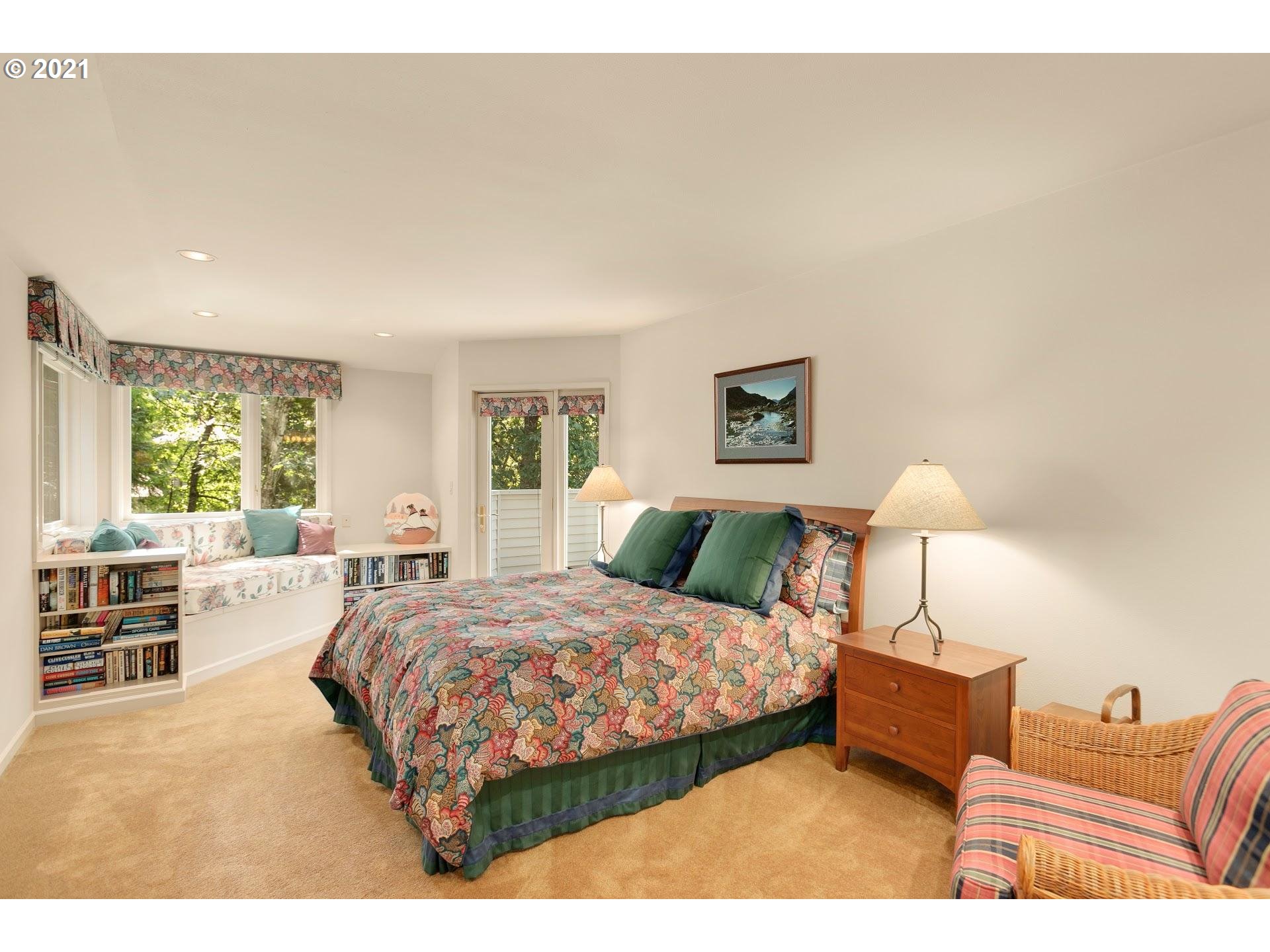 4823 Southwest Stonebrook Court Portland, OR 97239 - Photo 20 of 30 Gallery Image 20