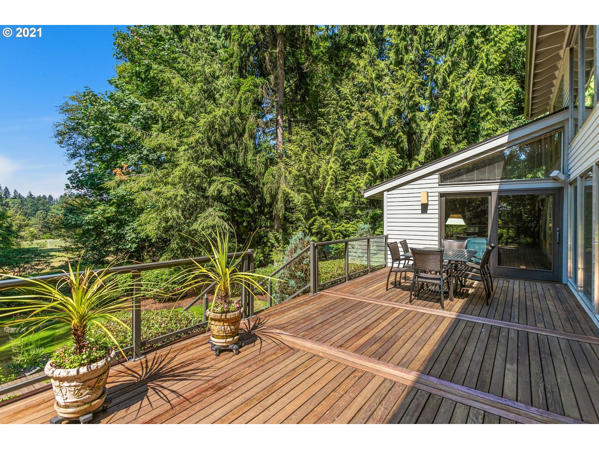 4823 Southwest Stonebrook Court Portland, OR 97239 - Photo 25 of 30 Gallery Image 25
