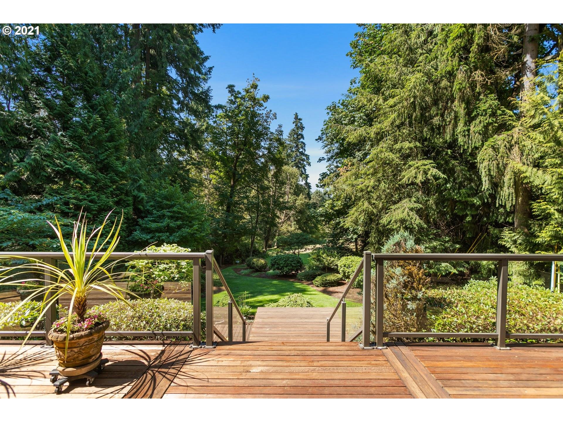 4823 Southwest Stonebrook Court Portland, OR 97239 - Photo 27 of 30 Gallery Image 27